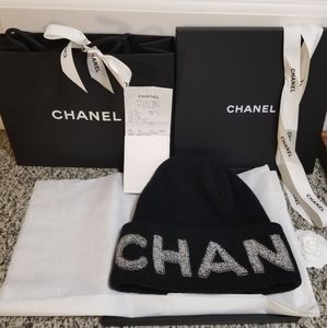 🆕 Chanel Wool & Cashmere Logo Beanie